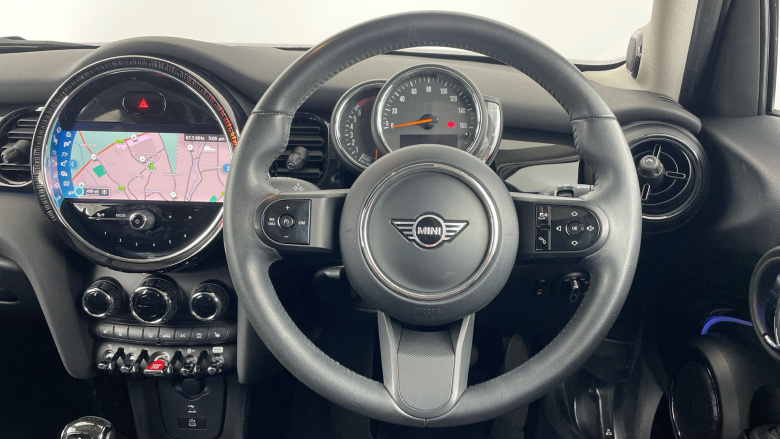 MINI Hatchback 1.5 Cooper Classic 5dr Auto Petrol Hatchback